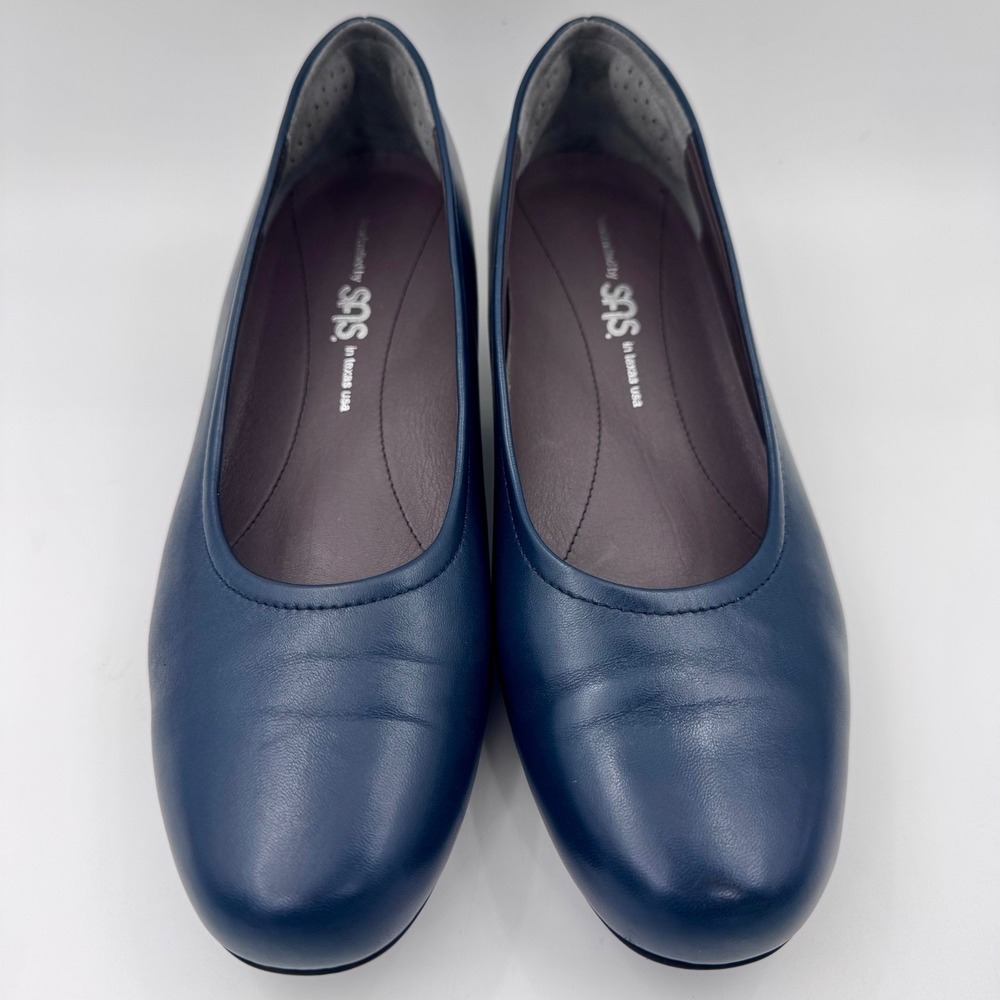 SAS Womens Navy Blue Leather Block Heel Round‎ Toe Pumps Size 7.5 W Made in USA